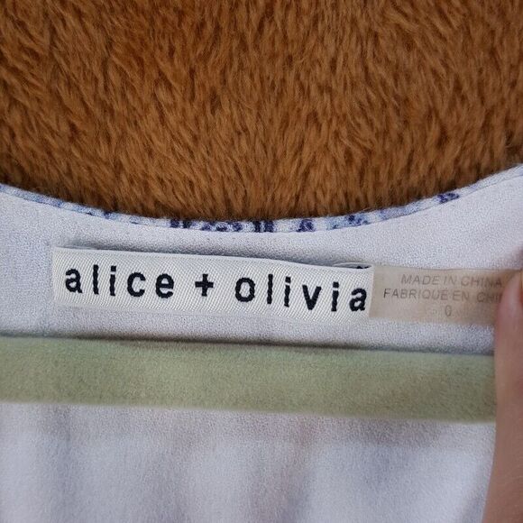 ALICE OLIVIA Womens Dress Size 0 Blue Pullover Mini Cold Shoulder Palace Paisley - Picture 3 of 9